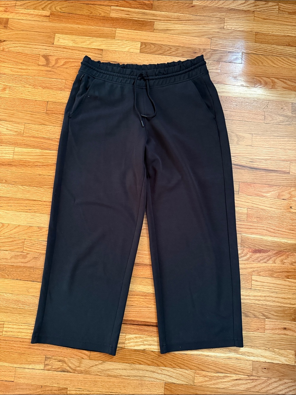 Women’s Athleta capris
